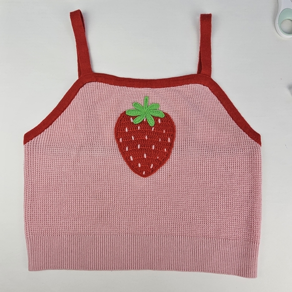 Sweet Society Embriodered Strawberry Woven Knit Sweater Tank Top Size M - Picture 5 of 11